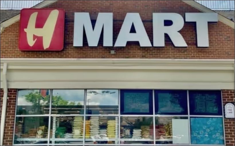 South Korean grocer H-Mart has opened a new Calgary store.