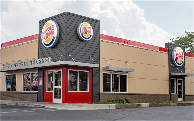 Canada's Restaurant Brands International, owner of Burger King, has agreed to purchase U.S.-based Carrols Restaurant Group for approximately $1 billion