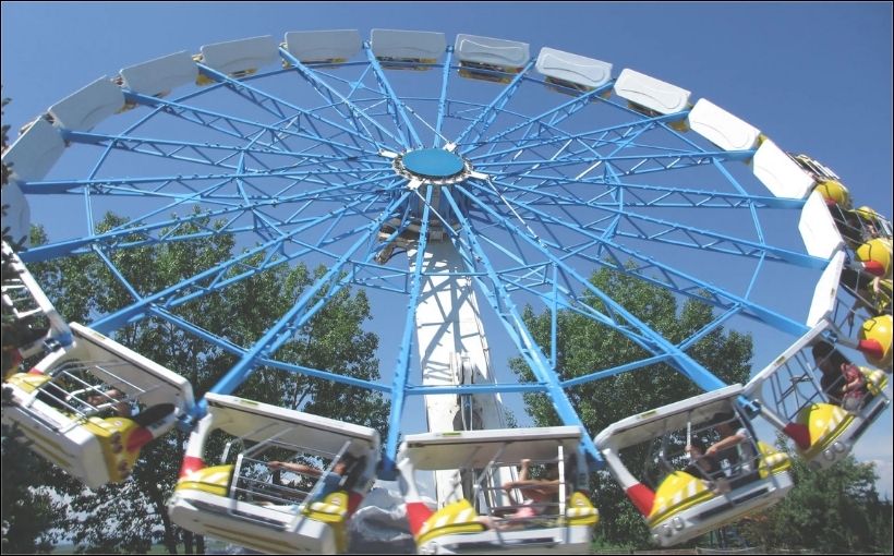Photo of a ferris wheel at Calaway Park near Calgary.