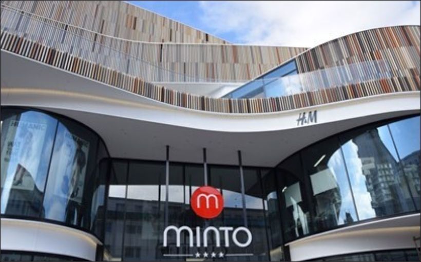 Photo of a shopping mall in Germany.