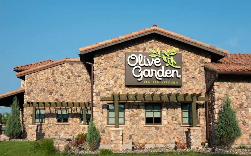 Photo of an Olive Garden restaurant. Photo by Shutterstock.